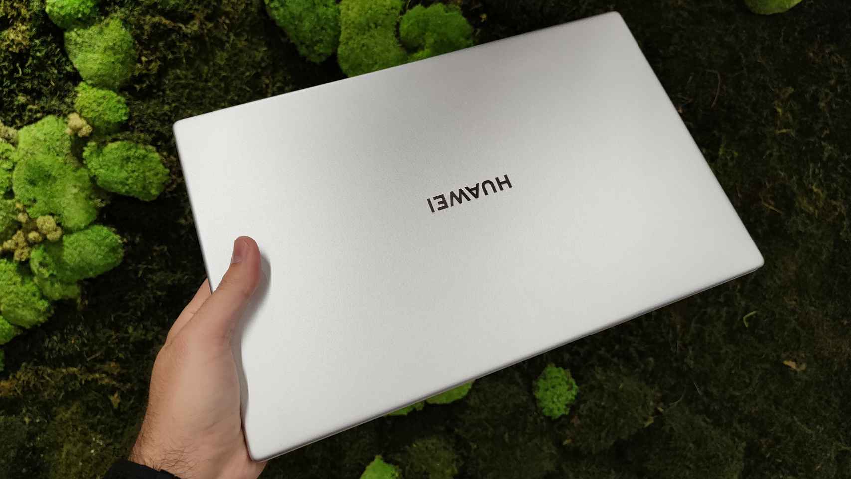 Cubierta del Huawei MateBook D15.