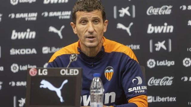 Javi Gracia, en rueda de prensa con el Valencia