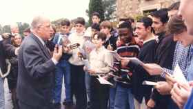 Josep Mussons en los inicios de La Masía, con jugadores como Iniesta presentes