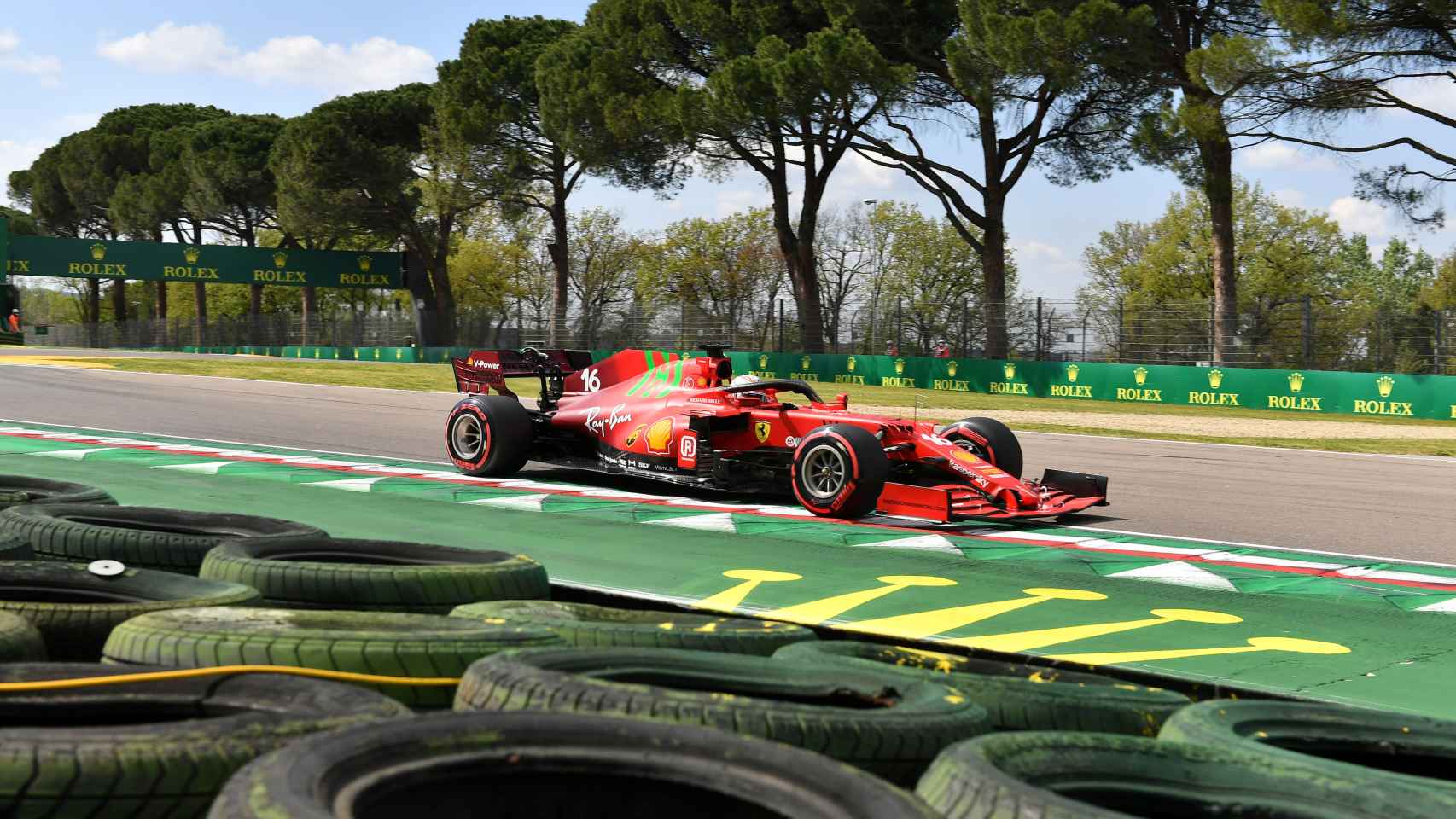 Leclerc en el Gran Premio de Emilia Romaña