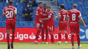 Fernando Reges celebra con sus compañeros su gol ante la Real Sociedad