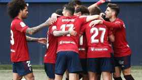Los jugadores de Osasuna celebran uno de los goles frente al Elche