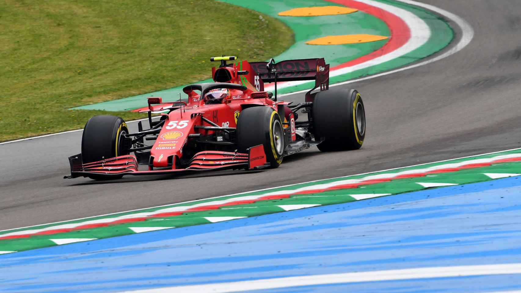 Carlos Sainz en el Gran Premio de la Emilia Romaña en Imola