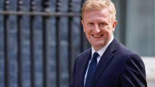 Oliver Dowden, ministro de Cultura del Gobierno Británico