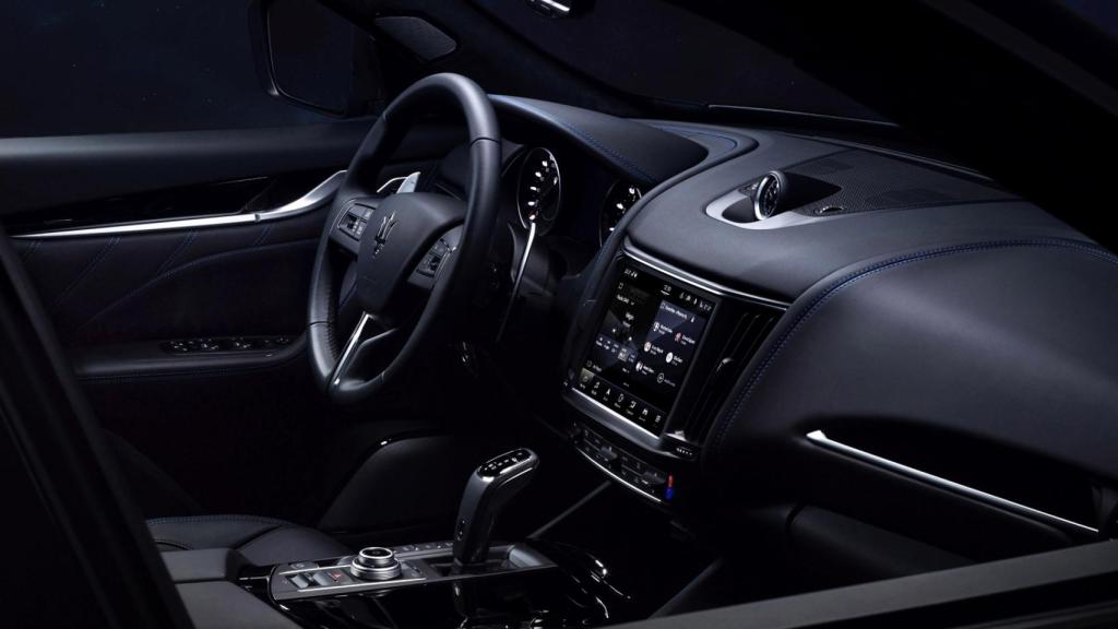 Interior del Maserati Levante Hybrid.