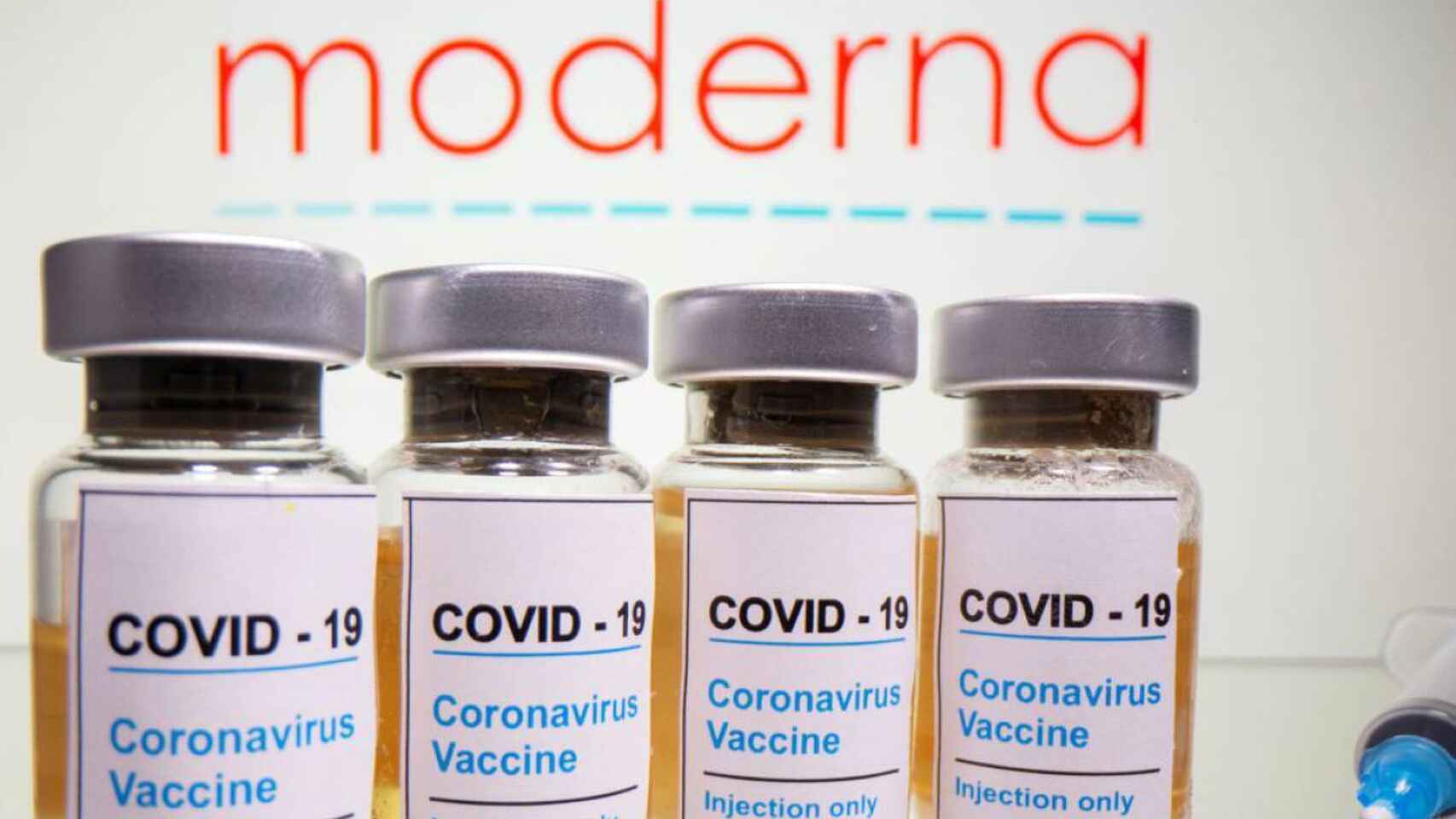 Imagen de archivos de varios viales de la vacuna Covid-19 de Moderna.