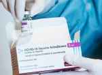Bruselas suspende la comercialización de la vacuna contra la Covid de
AstraZeneca