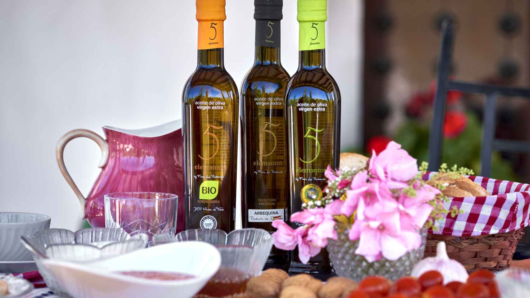 La almazara Finca La Pontezuela produce varios tipos de aceites de oliva virgen extra.
