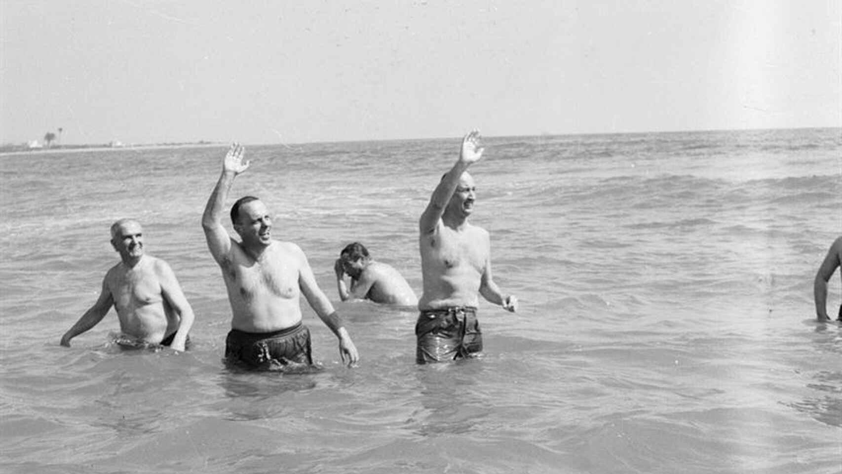 Fraga y su famoso baño en Palomares.