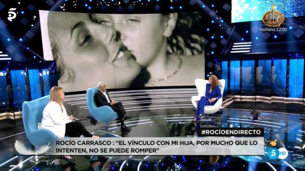 La hija de Rocío Jurado hablando de sus hijos.