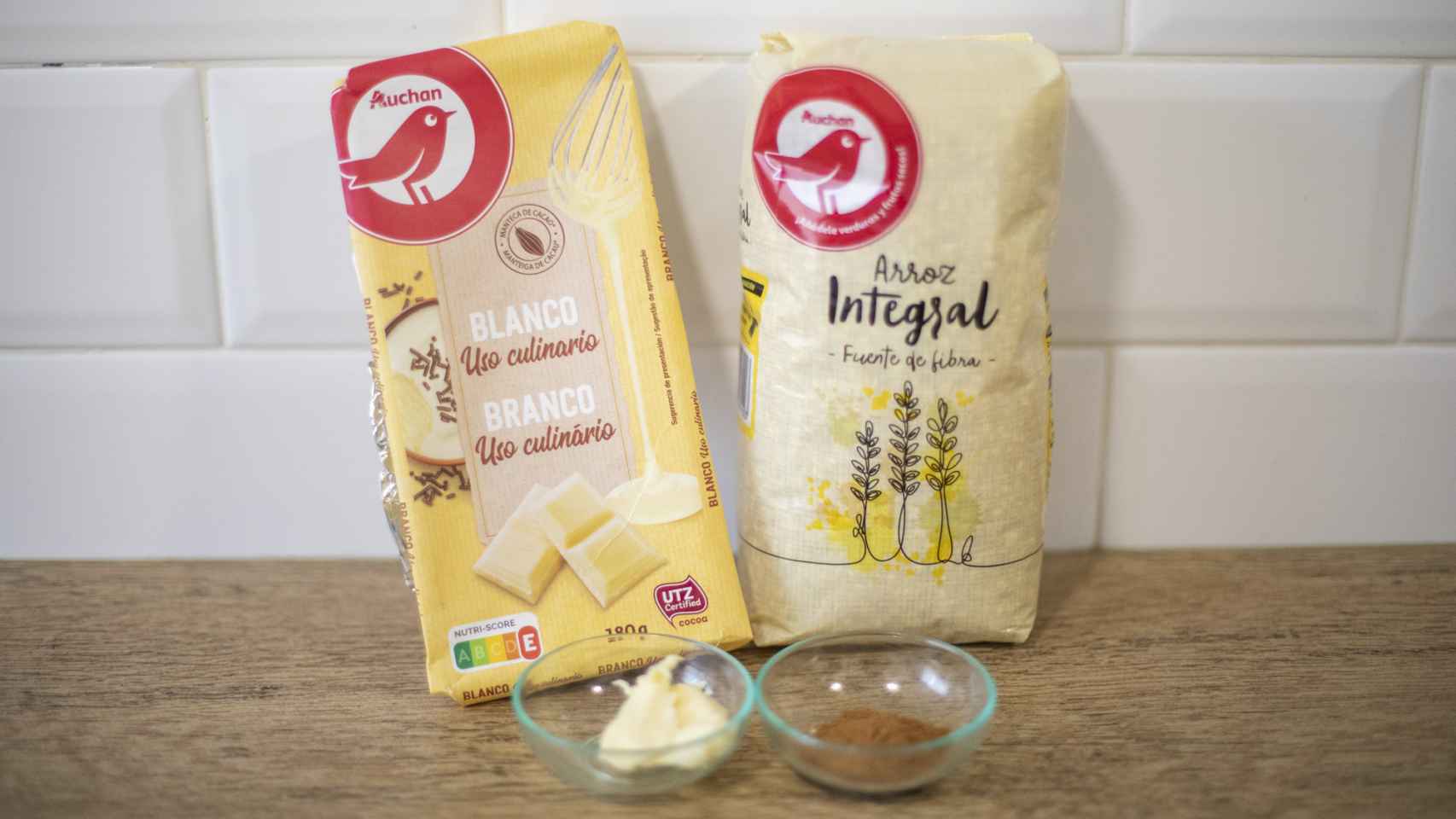 Los ingredientes usados por Bárbara Buenache para hacer las galletas de arroz con leche integral.
