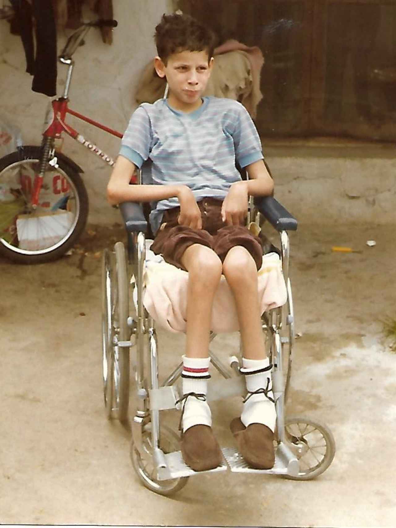 Un joven Miguel Ángel a principios de su enfermedad.