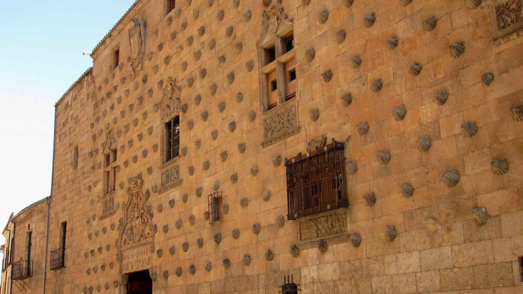Casa De Las Conchas De Salamanca