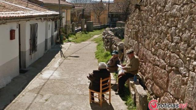 ancianos pueblo salamanca