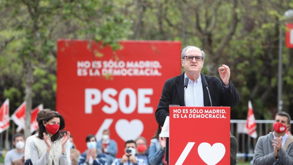 Gabilondo en un mitin en Vallecas.