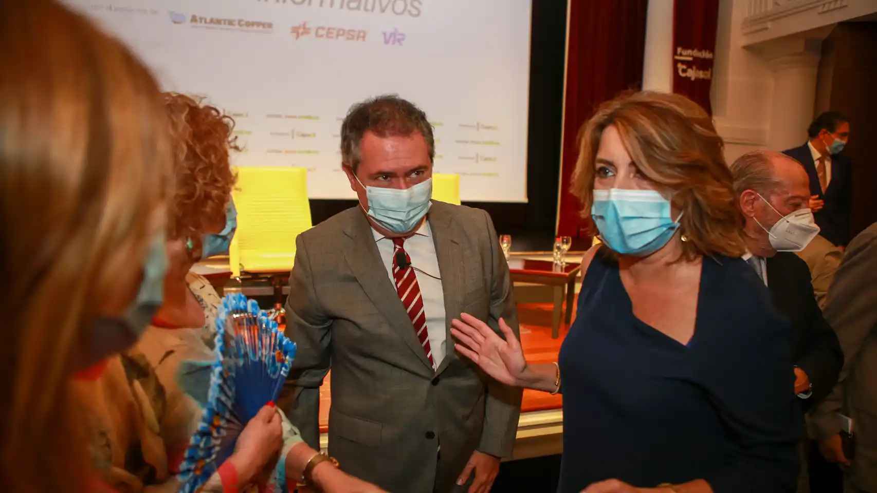 La secretaria general del PSOE andaluz, Susana Díaz, y Juan Espadas.
