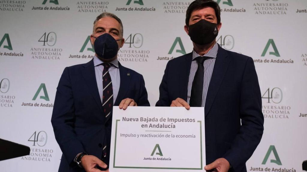 Elias Bendodo y Juan Marín en rueda de prensa.