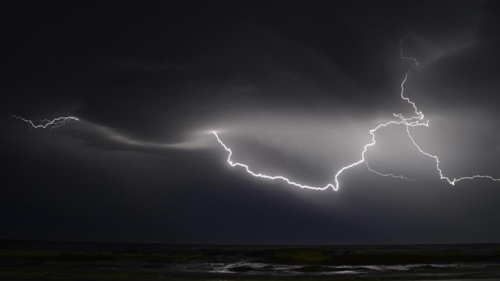 Las tormentas eléctricas podrían repetirse en los próximos días por todo el litoral alicantino