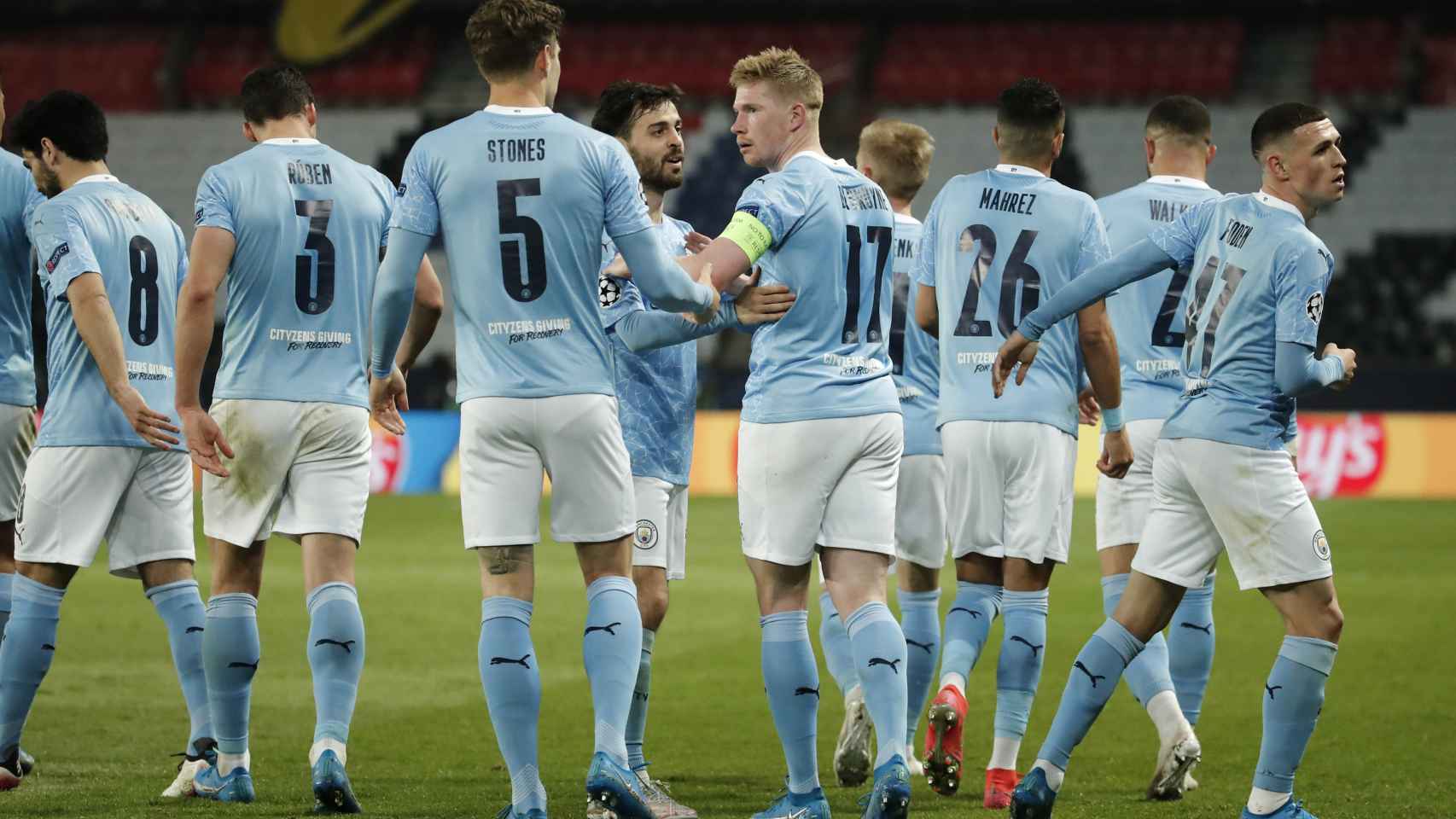 Los jugadores del Manchester City celebran el gol de Kevin De Bruyne