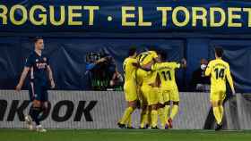El Villarreal celebra su gol ante el Arsenal en Europa League