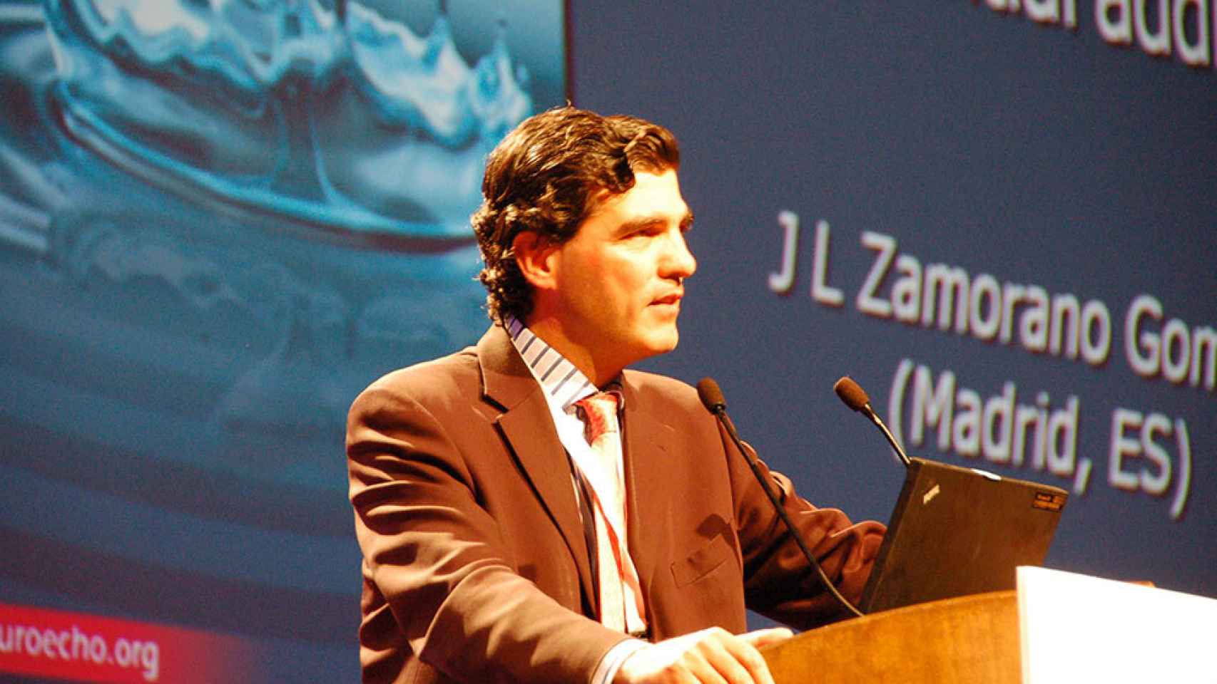 José Luis Zamorano dando la conferencia inaugural de EuroEcho, la reunión anual de la Sociedad Europea de Cardiología.