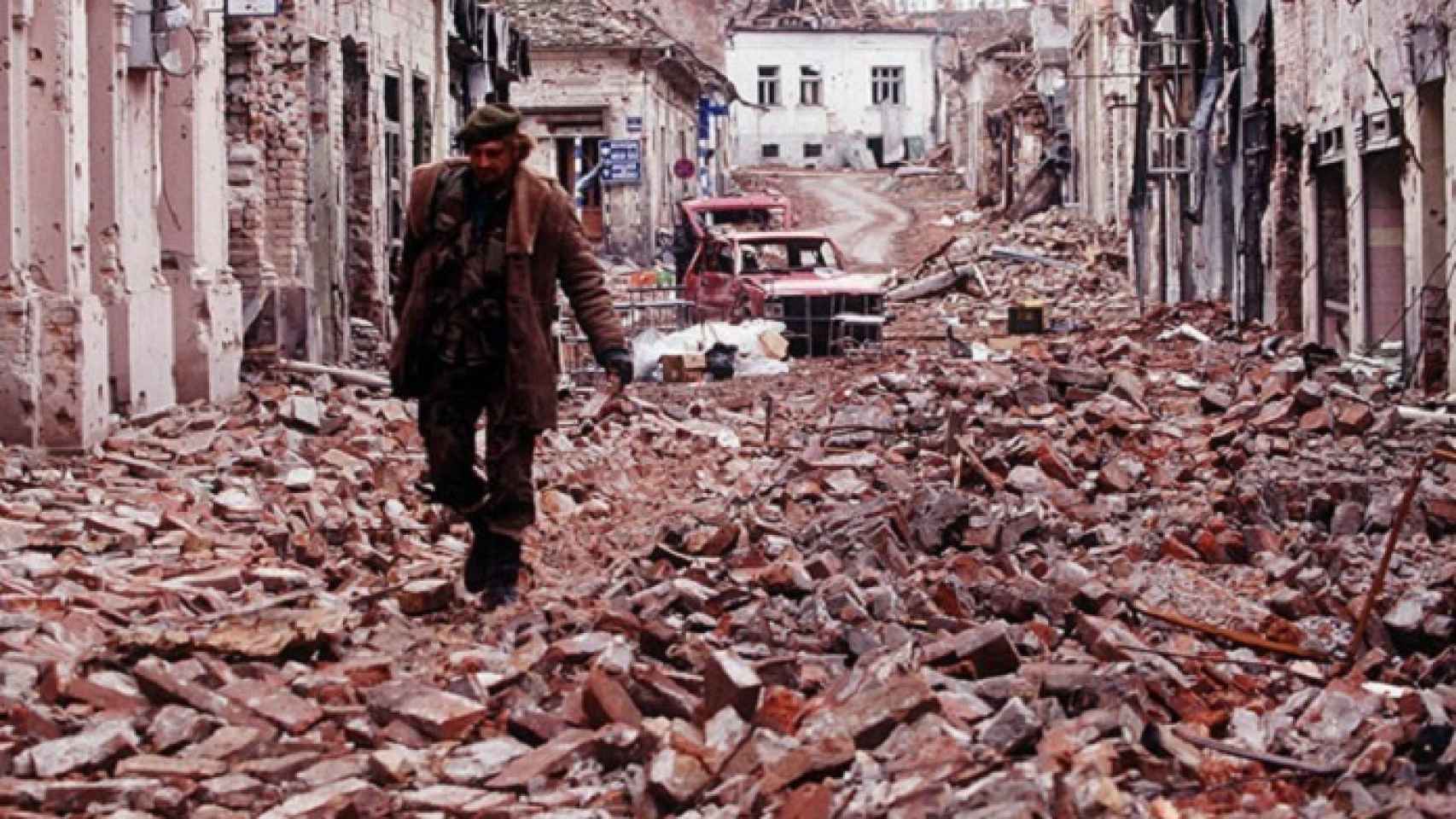 Vukovar, una ciudad reducida a cascotes tras el asedio del Ejército Popular de Yugoslavia.