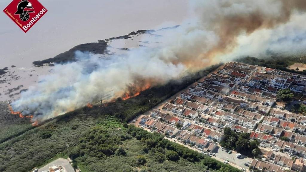 Imagen aérea del incendio realizada por el Consorcio Provincial de Bomberos.