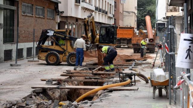 Obras en una calle de Ciudad Real