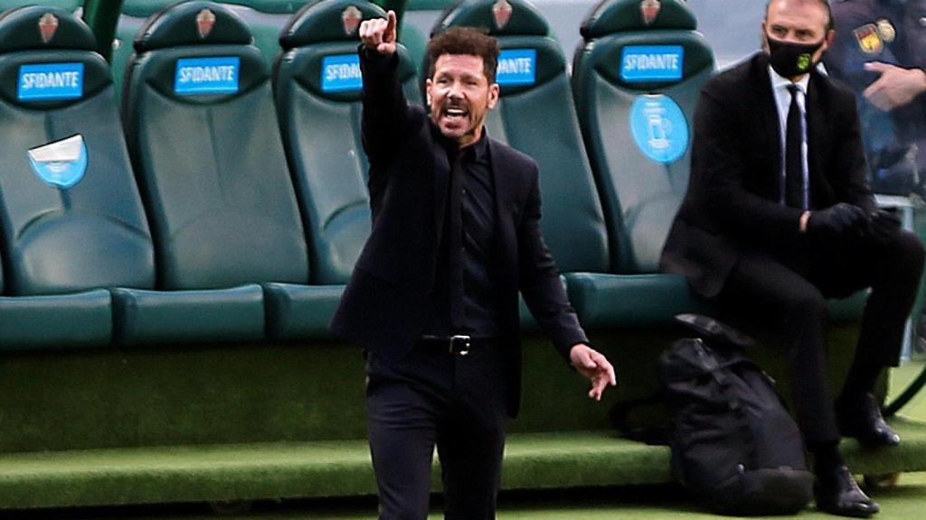 Diego Simeone, durante el Elche - Atlético de Madrid