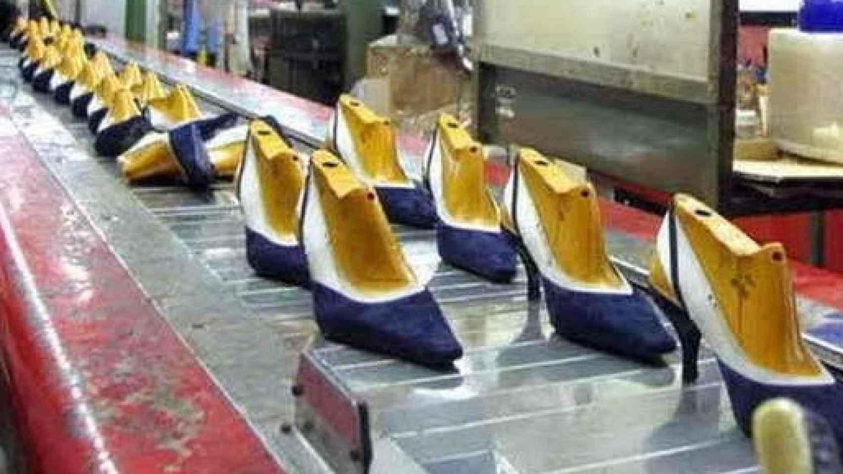 Imagen de una fábrica de calzado.