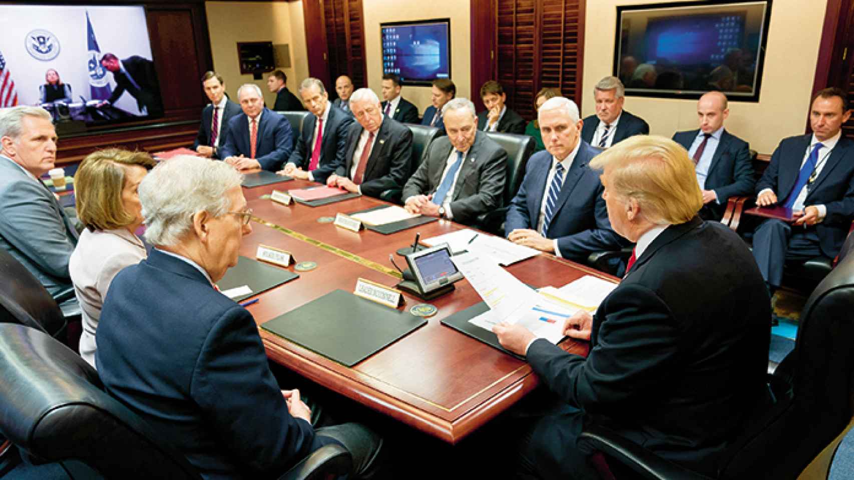 Donald Trump en una reunión con líderes legislativos en la  Sala de Crisis en 2019. Foto: Casa Blanca