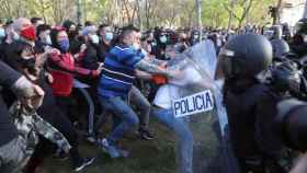 Imagen de los incidentes violentos que se produjeron en mitin de Vox en Vallecas