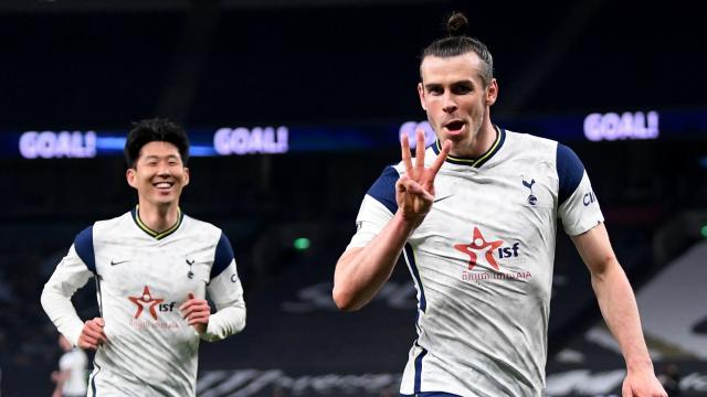 Gareth Bale celebra su hat-trick con el Tottenham