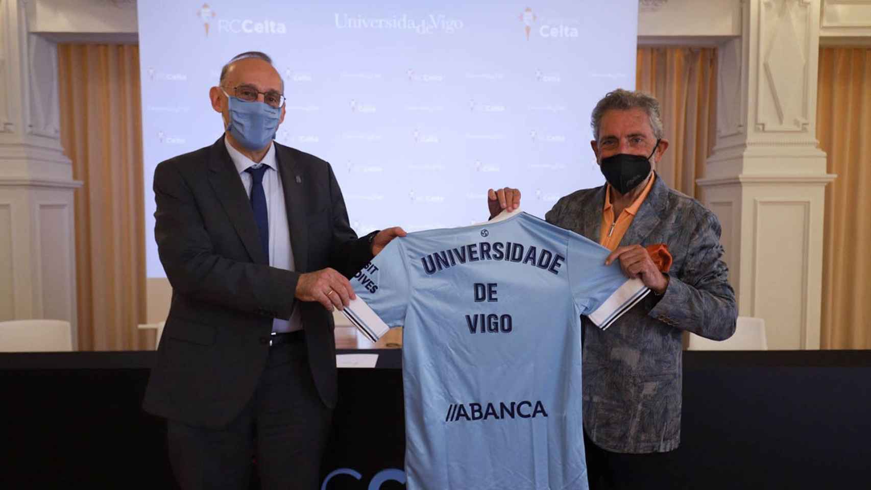 El rector de la UVigo, Manuel Reigosa, y el presidente del RC Celta y de su fundación, Carlos Mouriño.