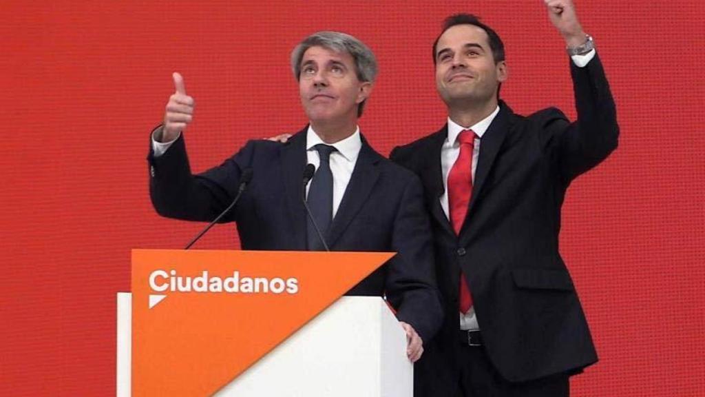 Garrido y Aguado, tras anunciar el fichaje del primero por Ciudadanos en 2019.