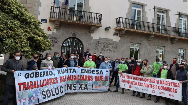 Protesta de trabajadores de As Pontes en demanda de un convenio de transición justa.