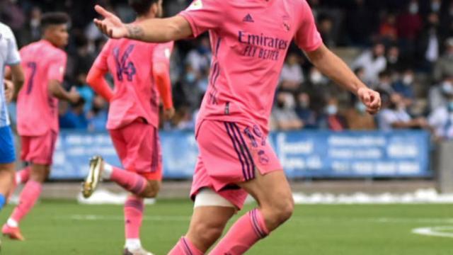 Hugo Duro celebra uno de sus goles ante el Talavera