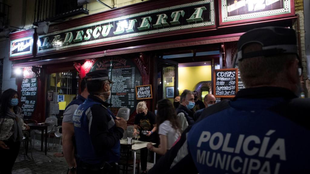 Madrid, durante la primera noche sin toque de queda ni estado de alarma.