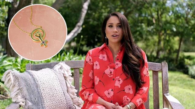 Meghan Markle y el colgante feminista que lució en su última aparición.