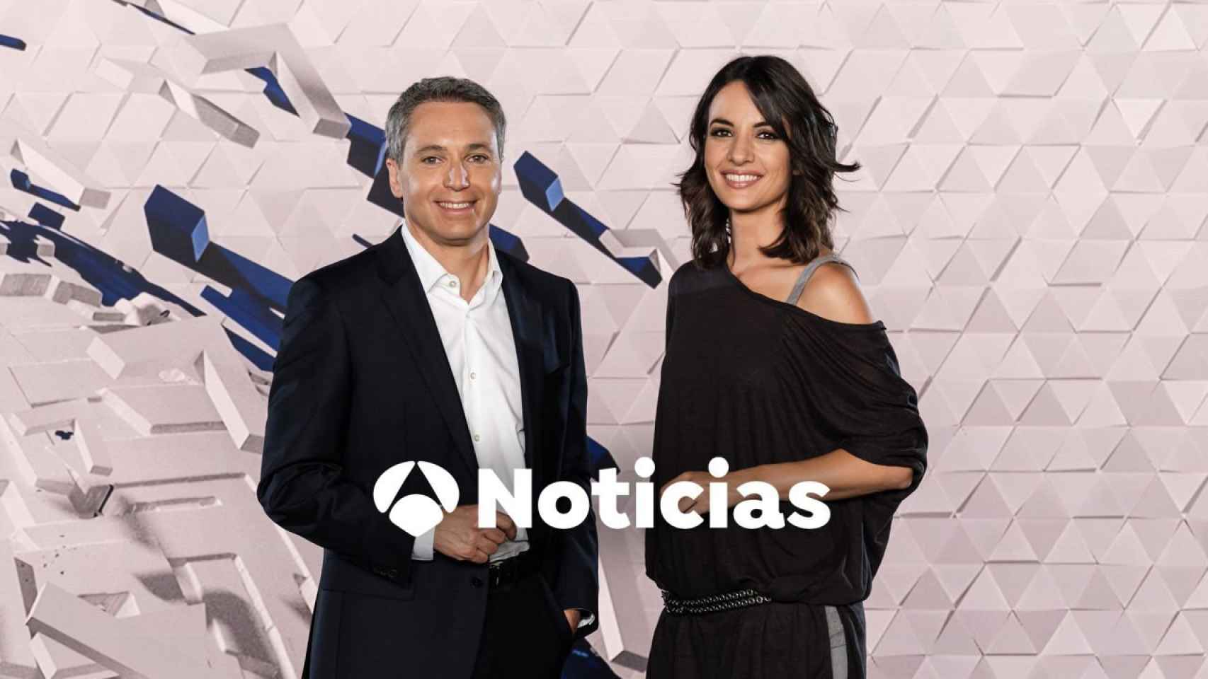 Vicente Vallés y Esther Vaquero presentan el informativo más visto de la televisión.
