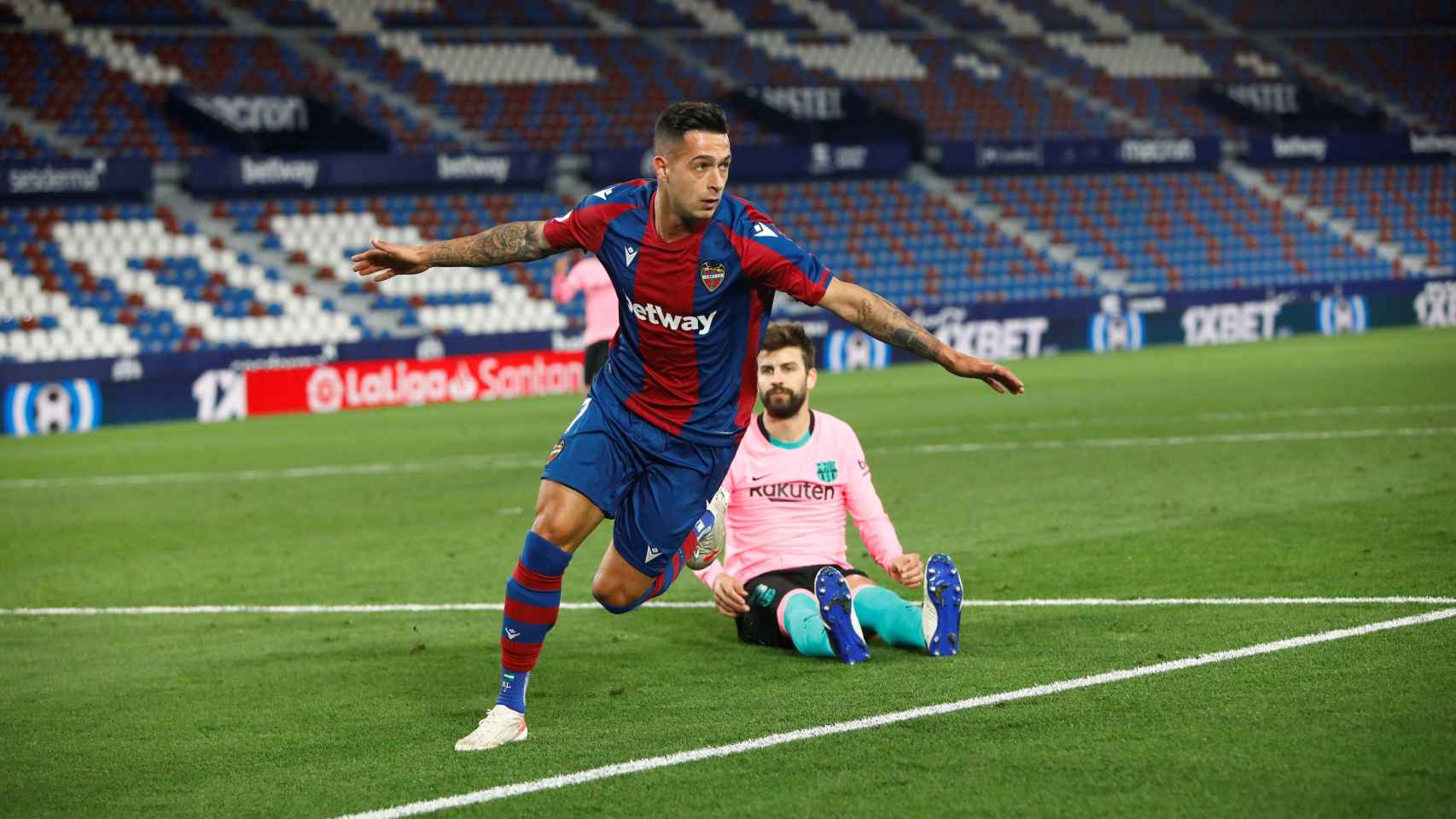 Sergio León celebra su gol contra el Barcelona