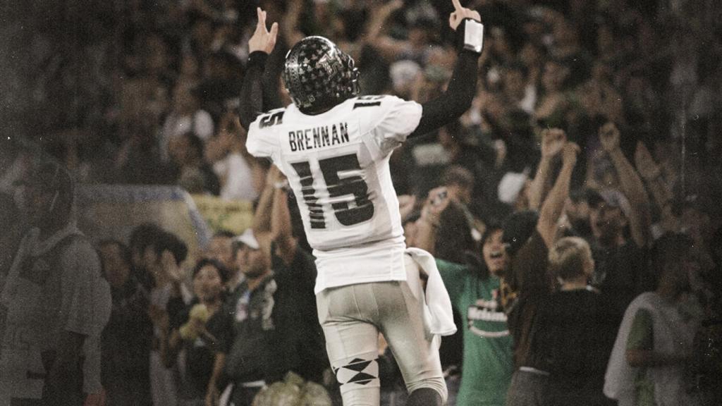 Homenaje de Hawaii Football por la muerte de Colt Brennan