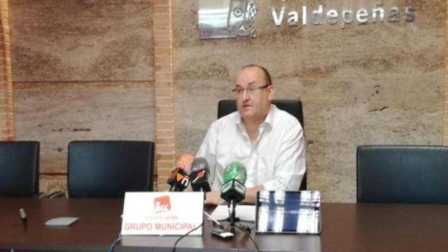 Gregorio Sánchez, un histórico de IU-CLM, ha dimitido como concejal de ValdepeÑAs