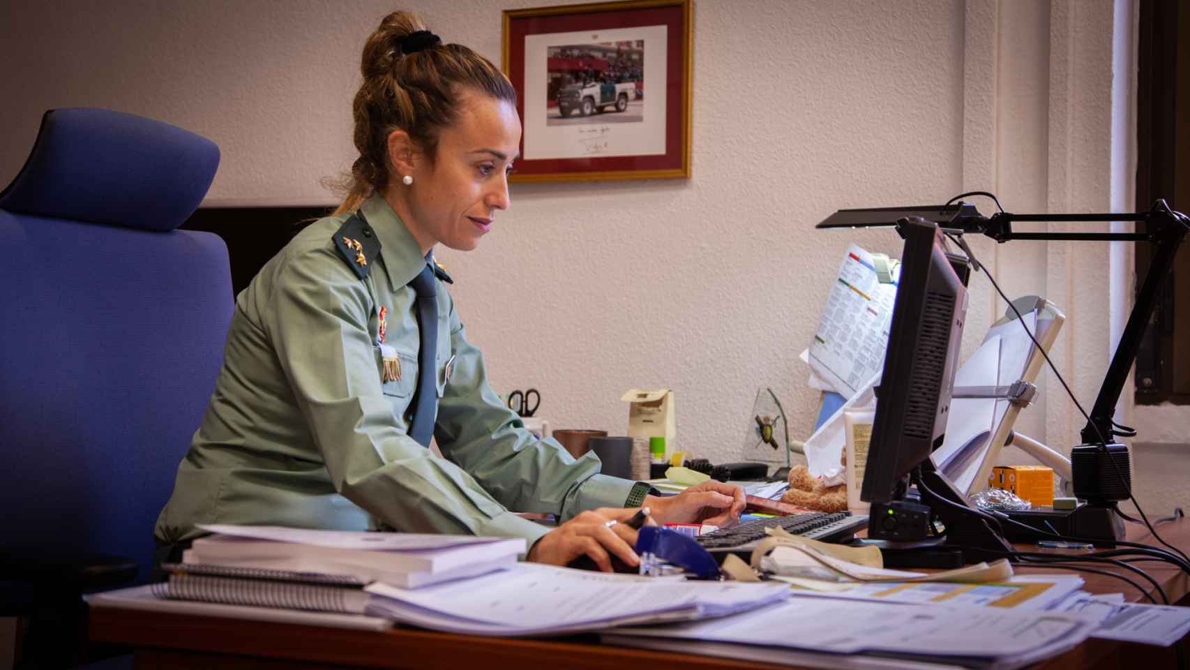 María José Garrido, trabajando en su despacho.