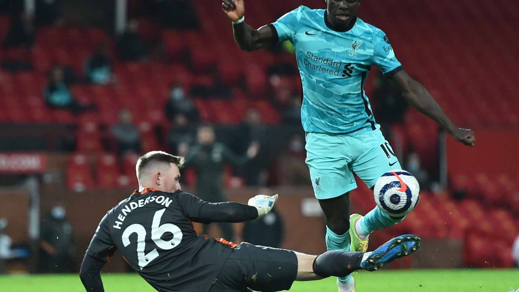 Sadio Mané en su partido contra el Manchester United