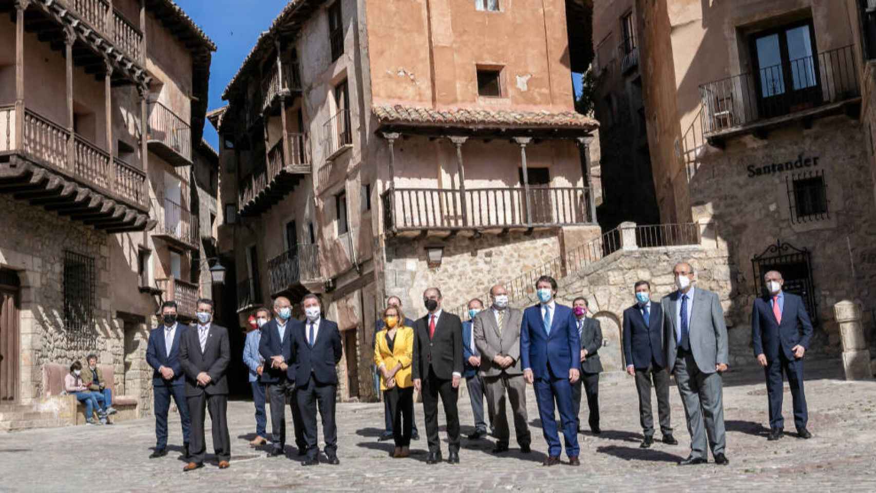 Pacto de Albarracín contra la despoblación con la presencia del presidente de Castilla-La Mancha, Emiliano García-Page