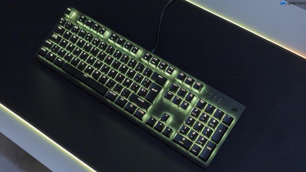 Corsair K60.