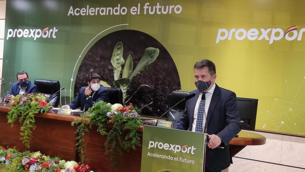 Juan Marín, presidente de Proexport, durante su intervención en la asamblea general.