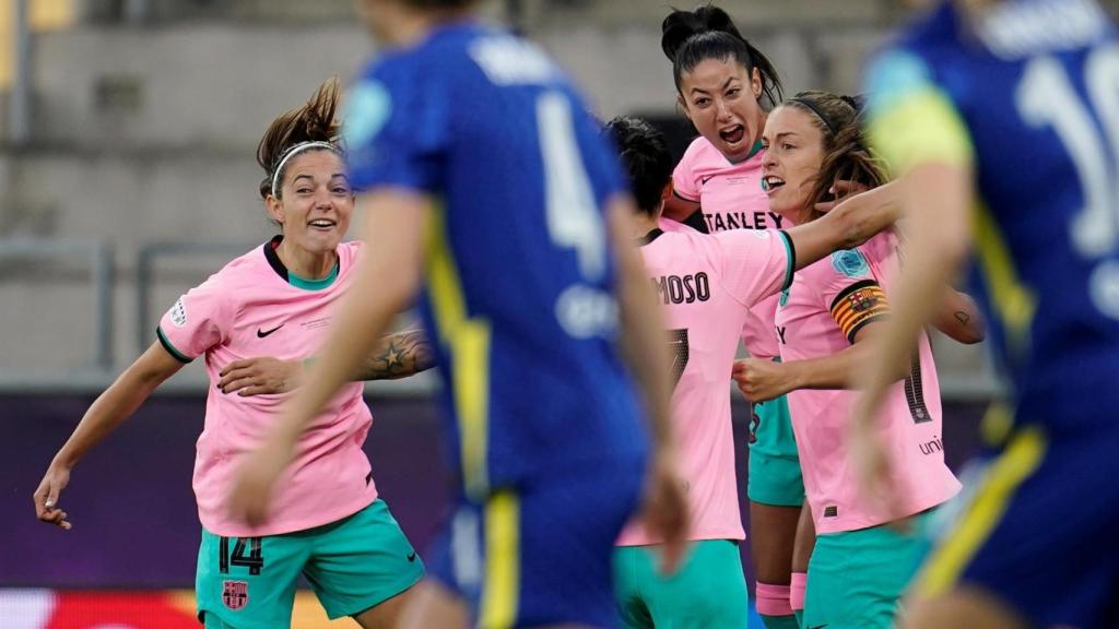 Las jugadoras del Barcelona Femenino celebran un gol en la final de la Women's Champions League