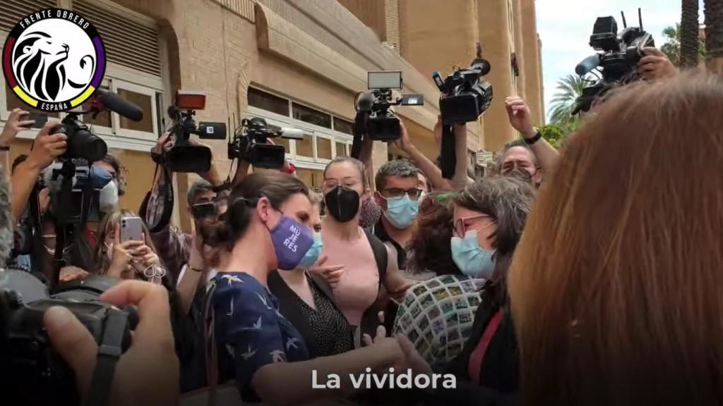 La ministra Irene Montero, increpada en Valencia.